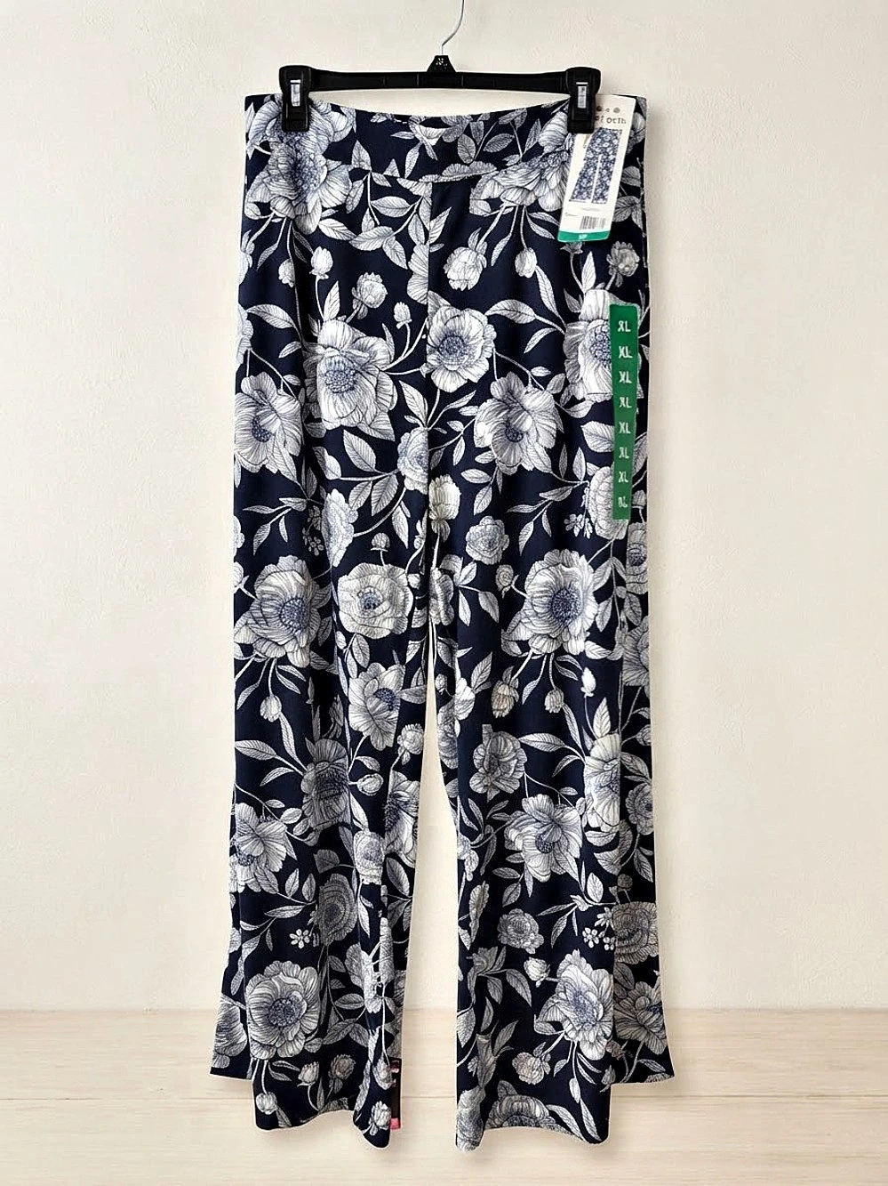 Floral Wide Leg Pants in Blue & White XL NWT